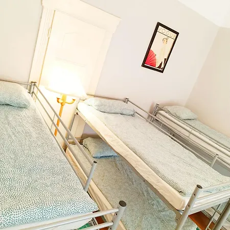 Bridgetown * Budapeste