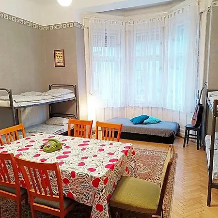 Hostel Bridgetown Budapeşte