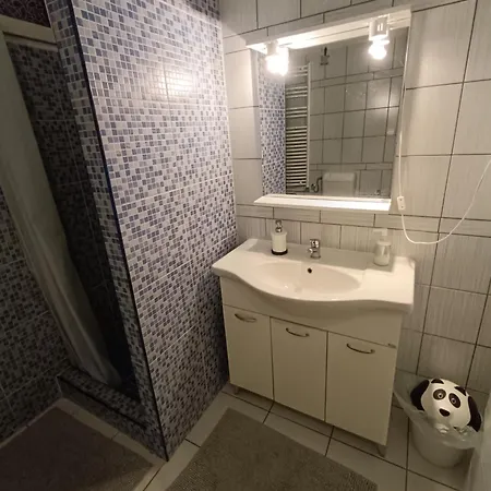 Bridgetown * Budapest