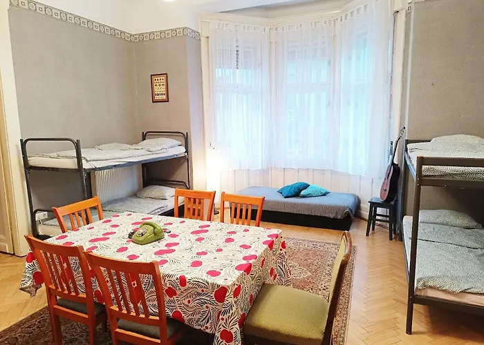 Bridgetown Hostel *
