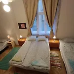 Bridgetown Hostal